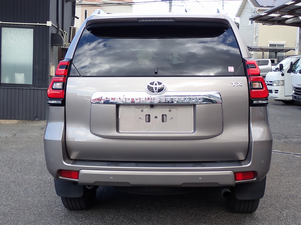 TOYOTA Land Cruiser Prado