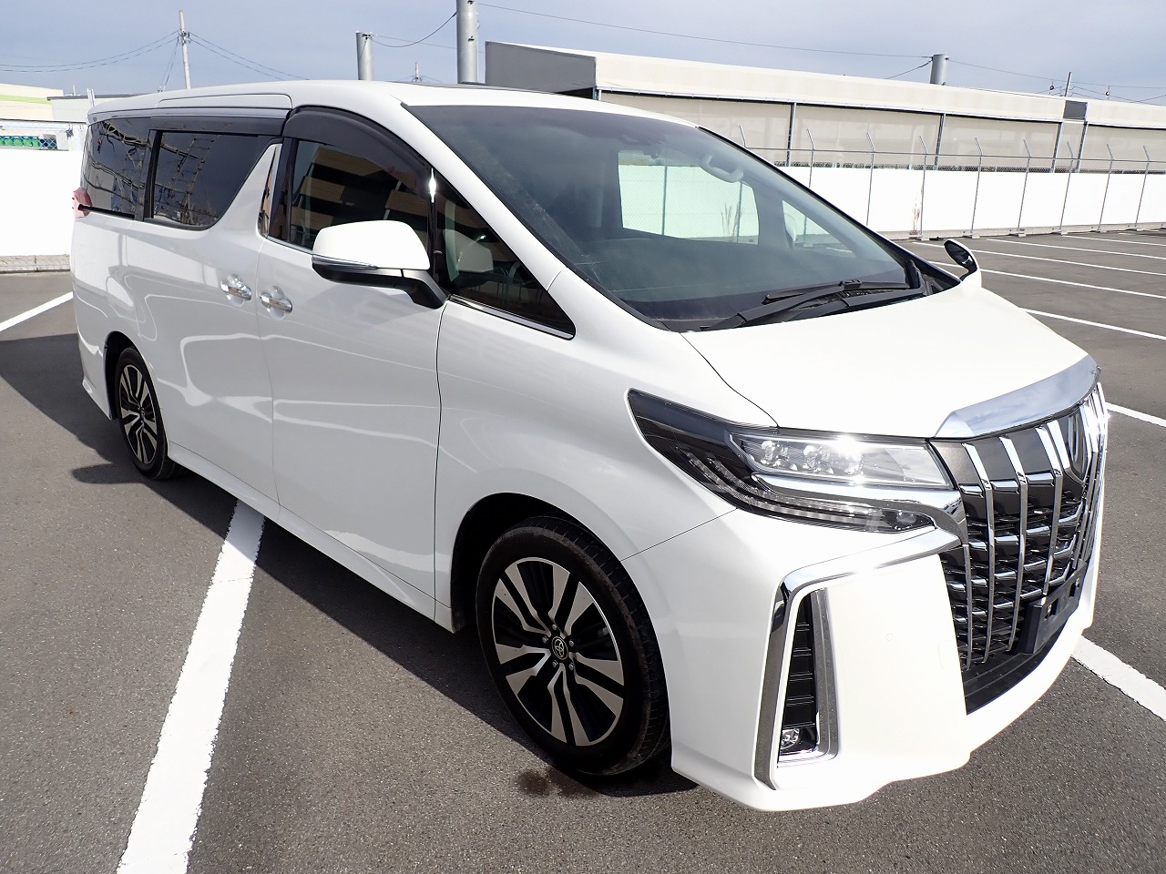 TOYOTA Alphard