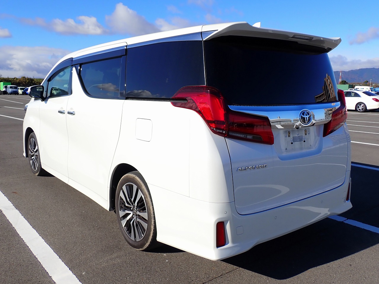 TOYOTA Alphard