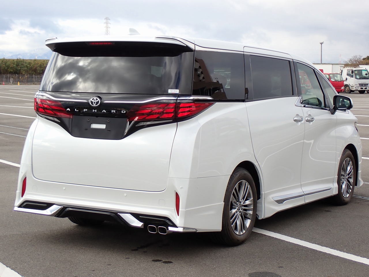 TOYOTA Alphard