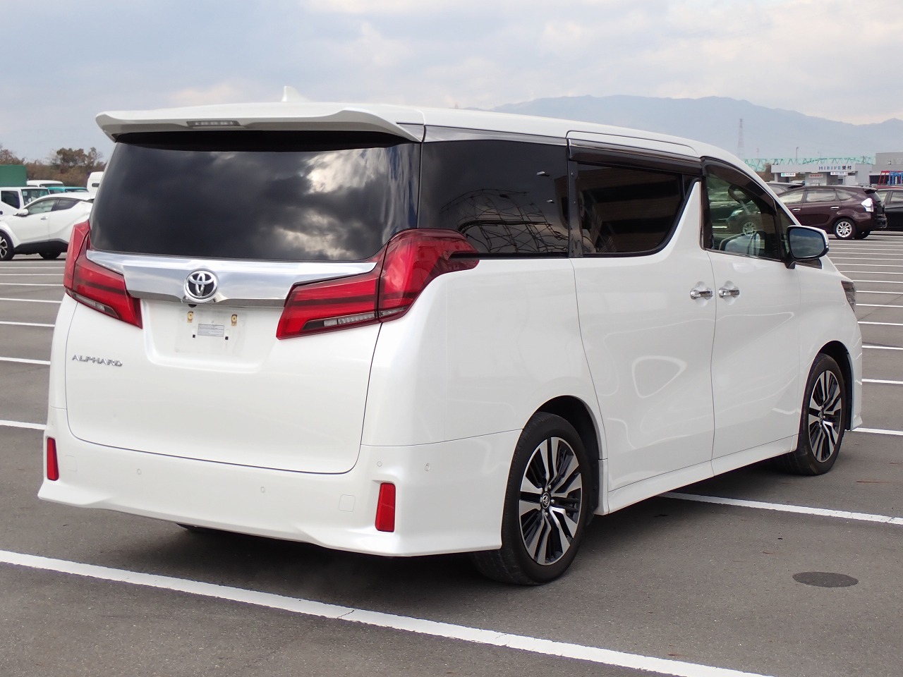 TOYOTA Alphard