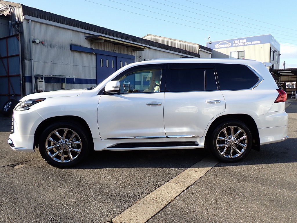 LEXUS LX