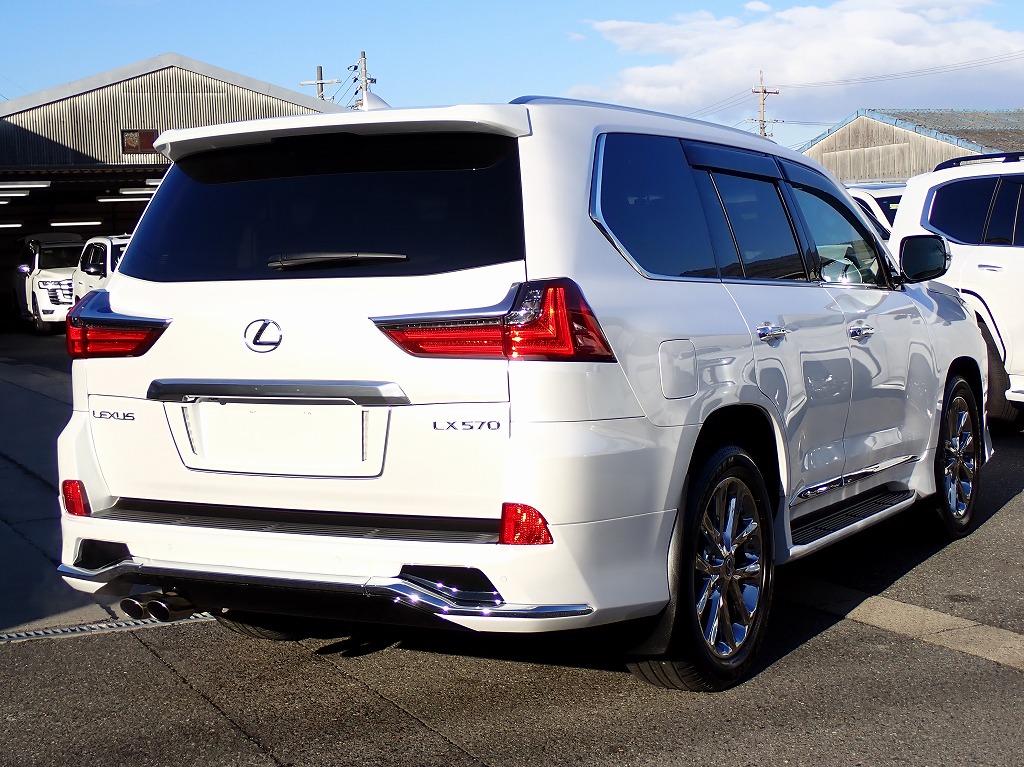 LEXUS LX