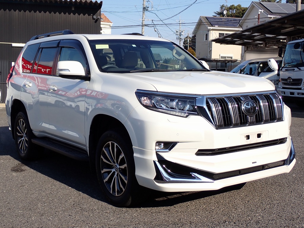 TOYOTA Land Cruiser Prado