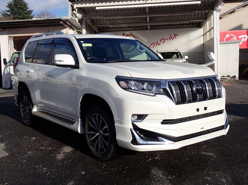 TOYOTA Land Cruiser Prado