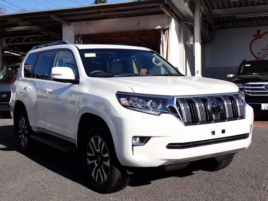 TOYOTA Land Cruiser Prado