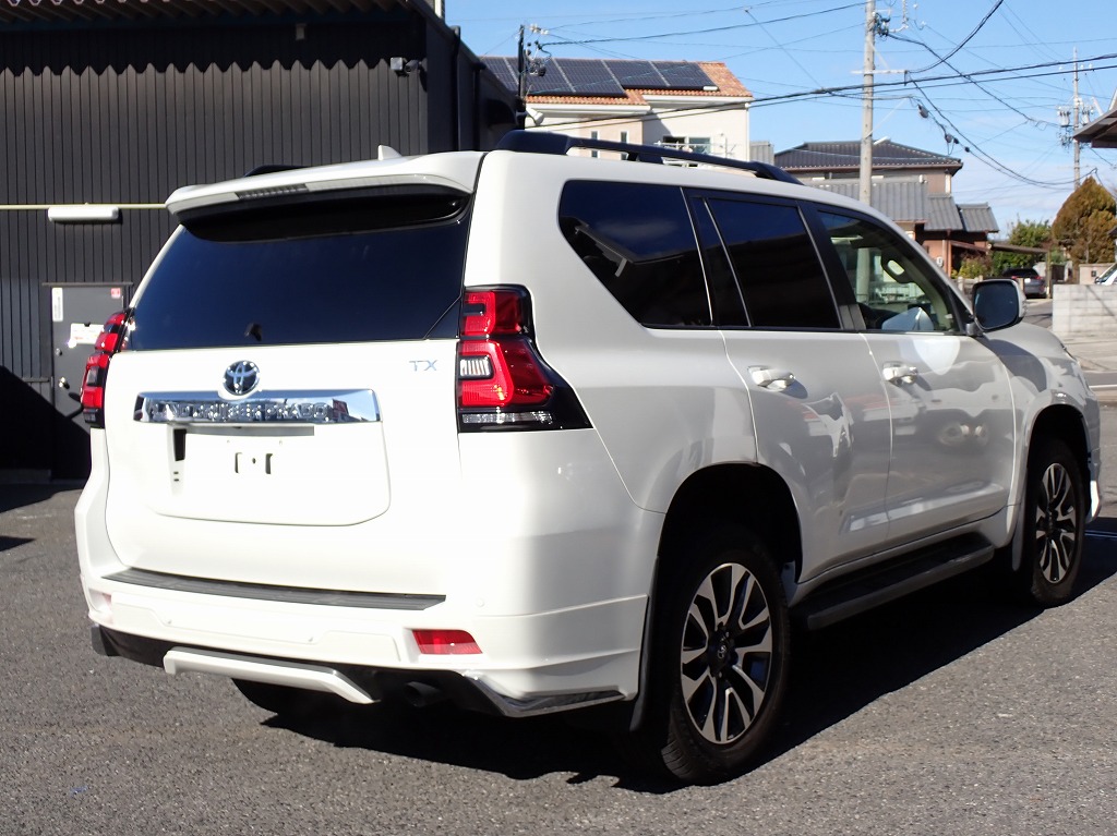 TOYOTA Land Cruiser Prado