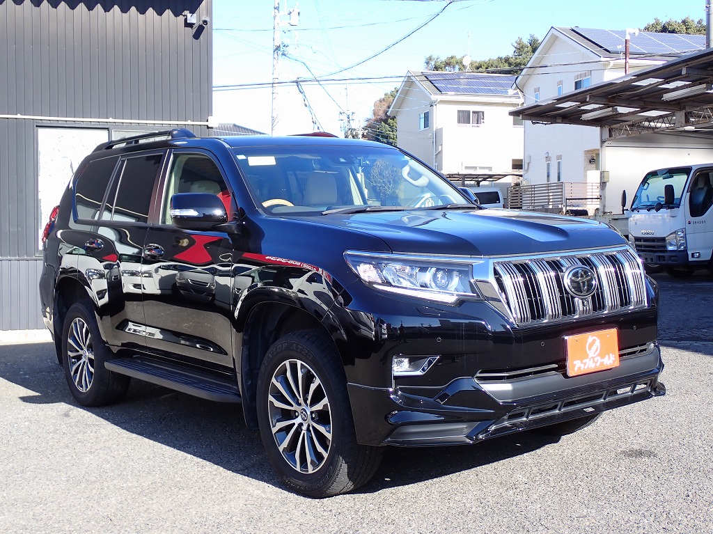 TOYOTA Land Cruiser Prado