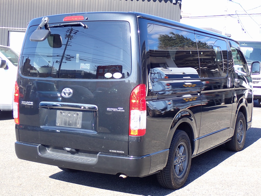 TOYOTA Hiace Van