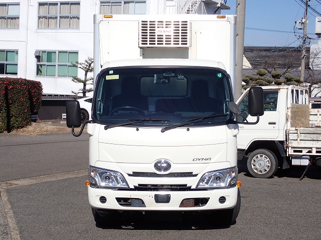 TOYOTA Dyna Truck