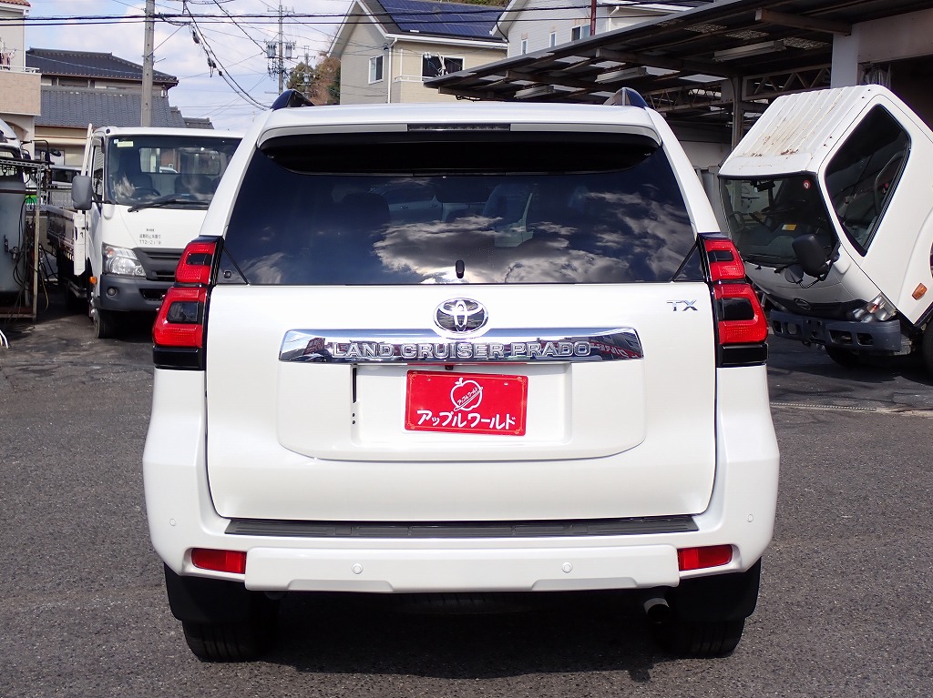 TOYOTA Land Cruiser Prado