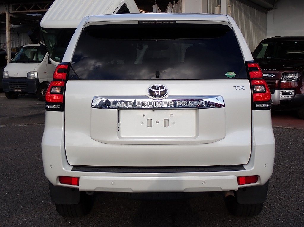 TOYOTA Land Cruiser Prado