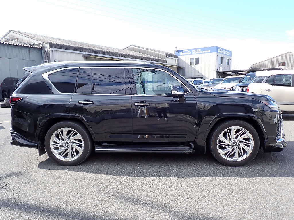 LEXUS LX