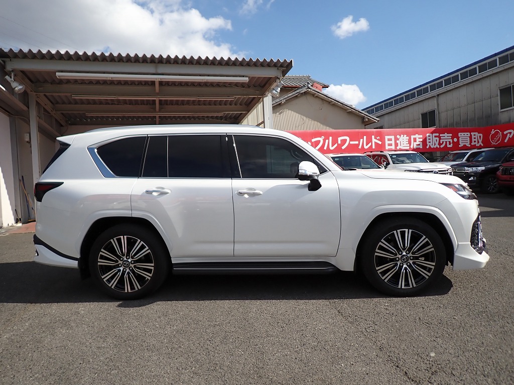 LEXUS LX