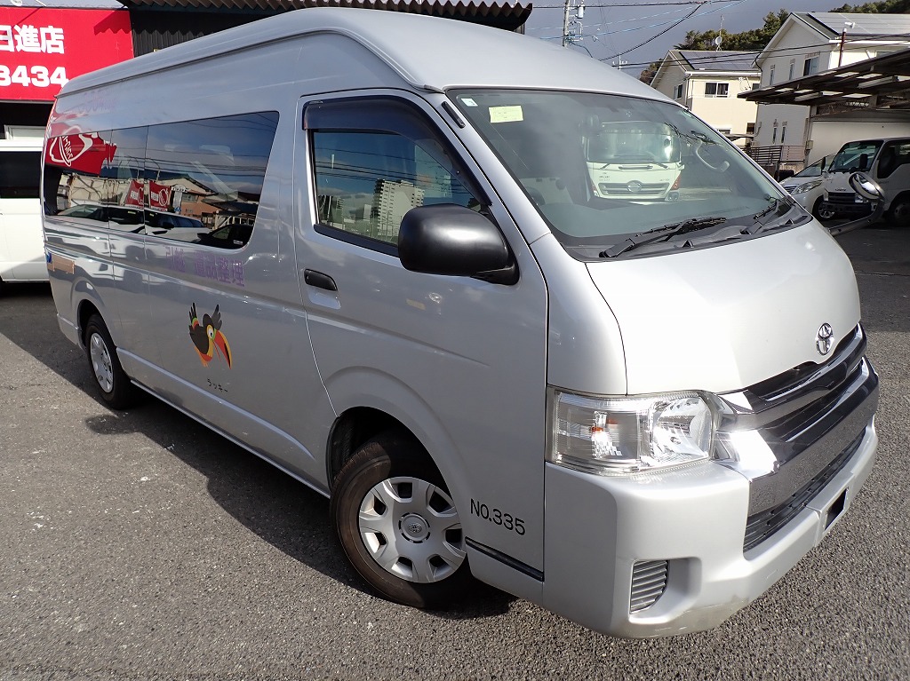 TOYOTA Hiace Van