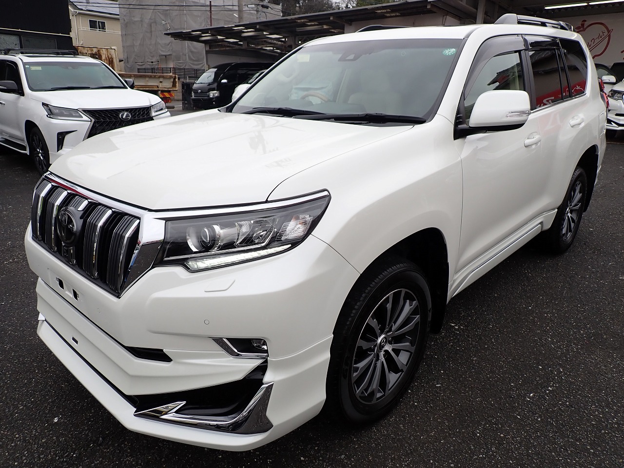 TOYOTA Land Cruiser Prado