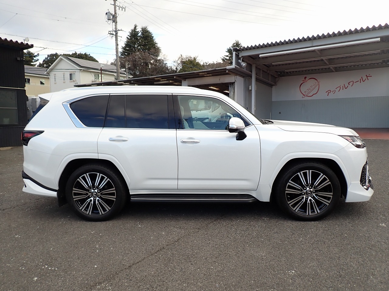 LEXUS LX