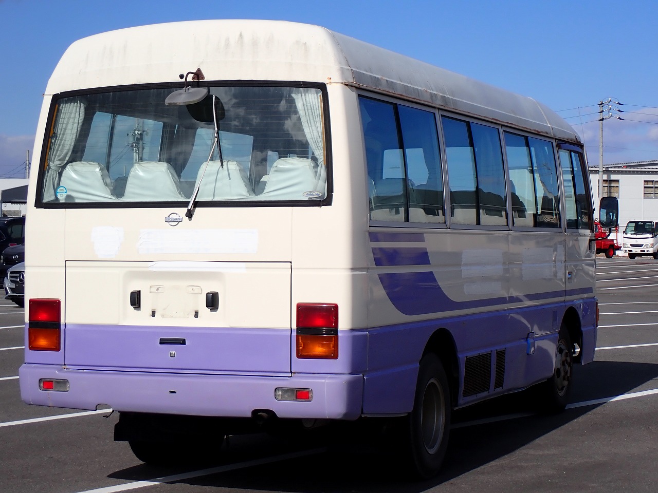 NISSAN Civilian Bus