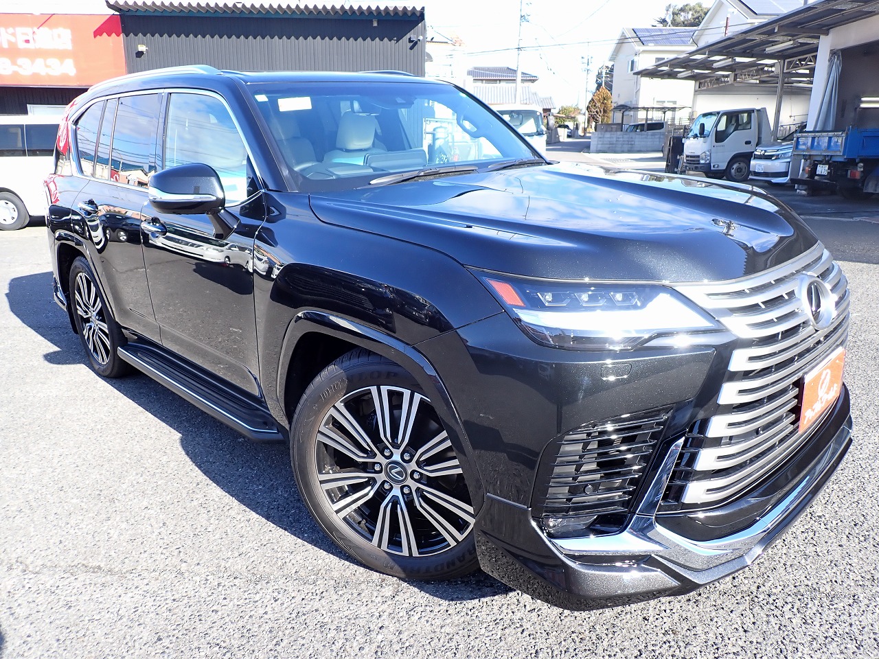 LEXUS LX