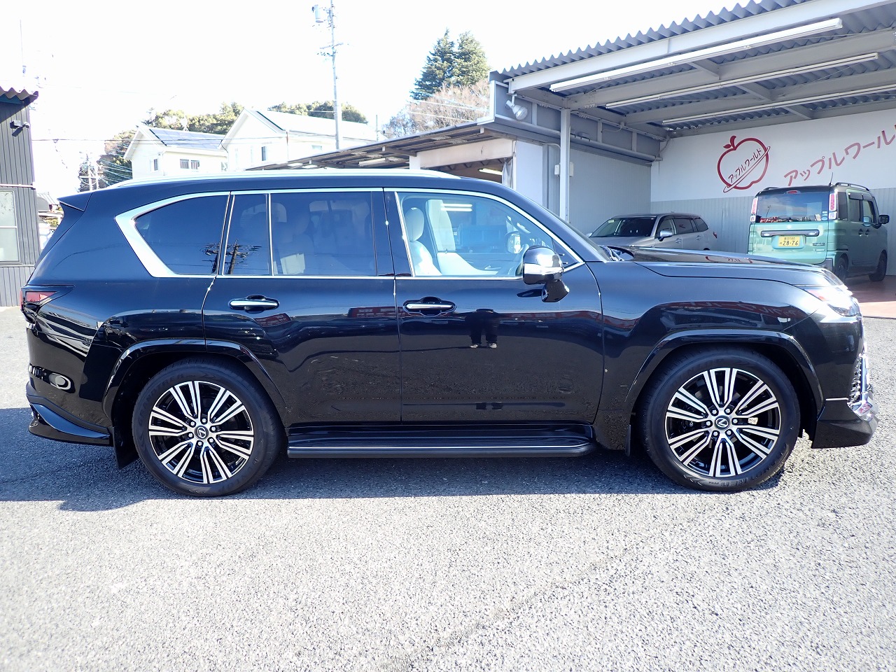 LEXUS LX