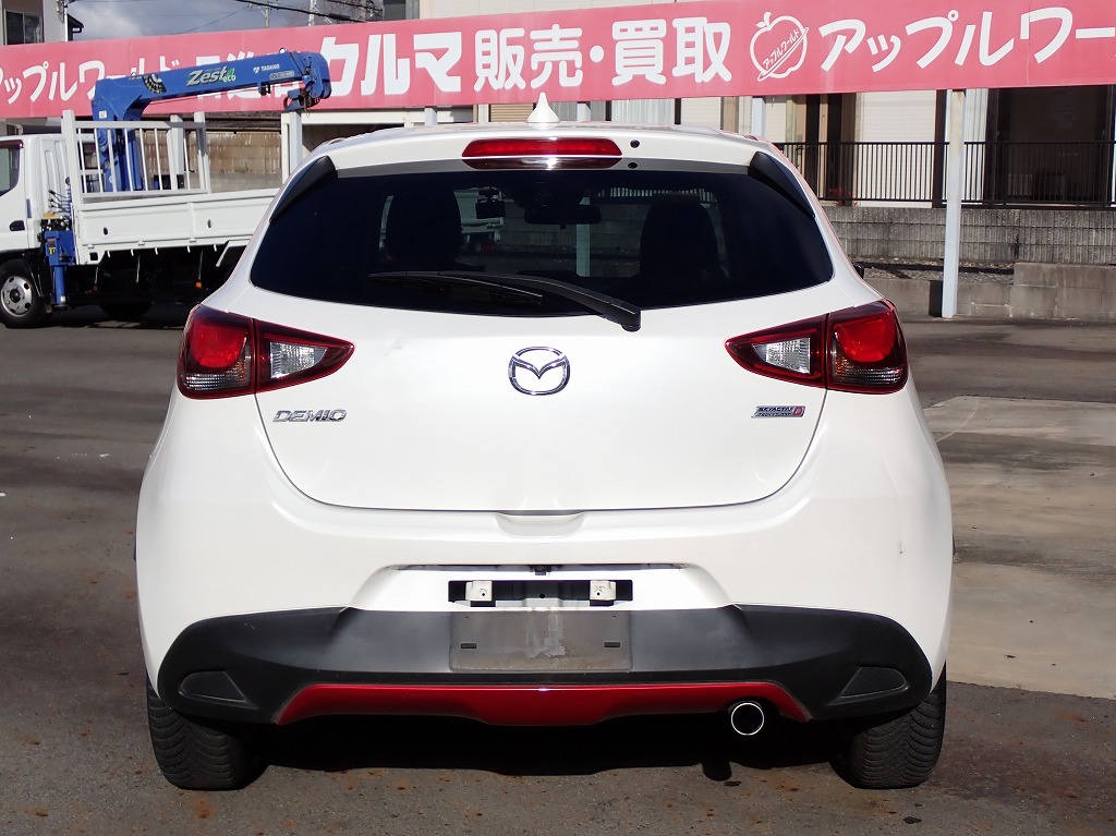 MAZDA Demio