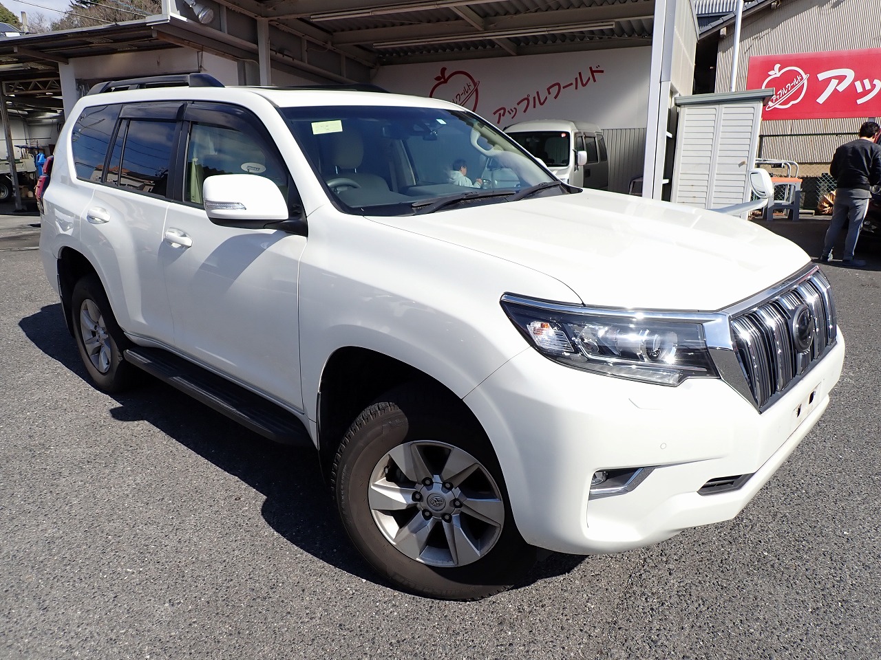 TOYOTA Land Cruiser Prado