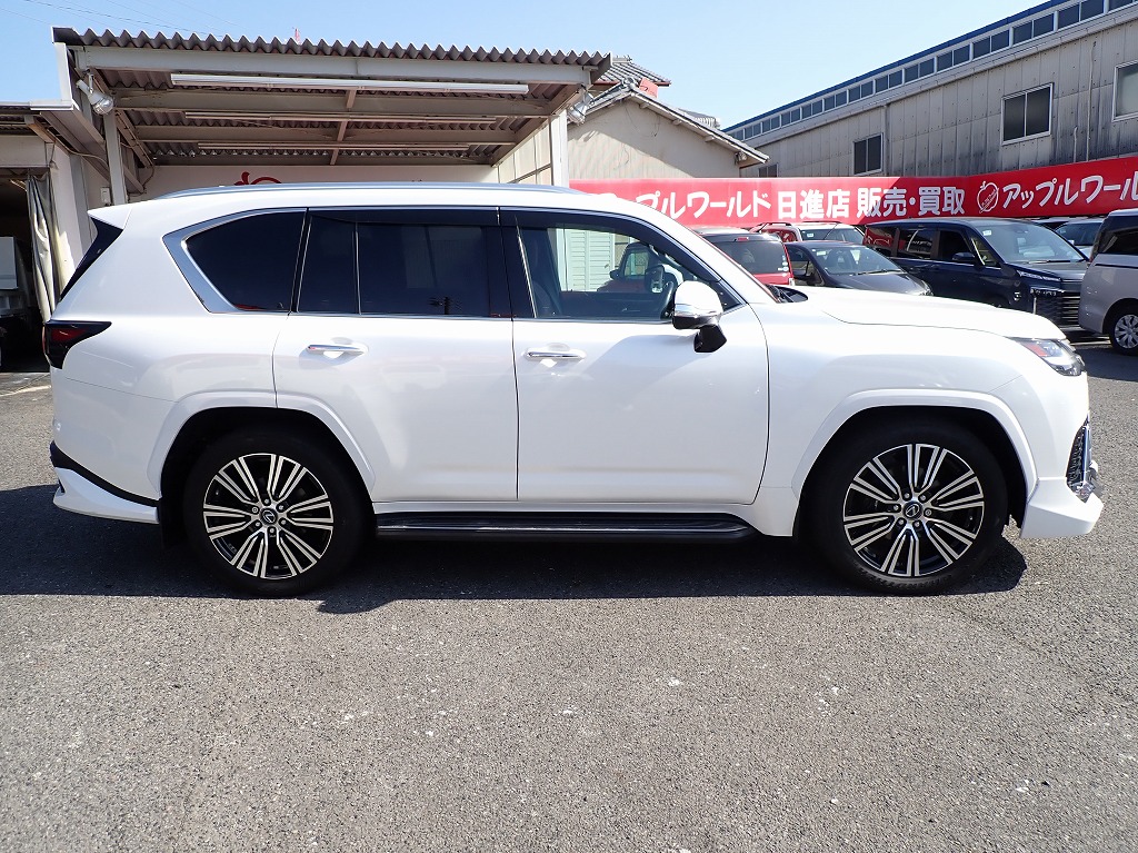 LEXUS LX