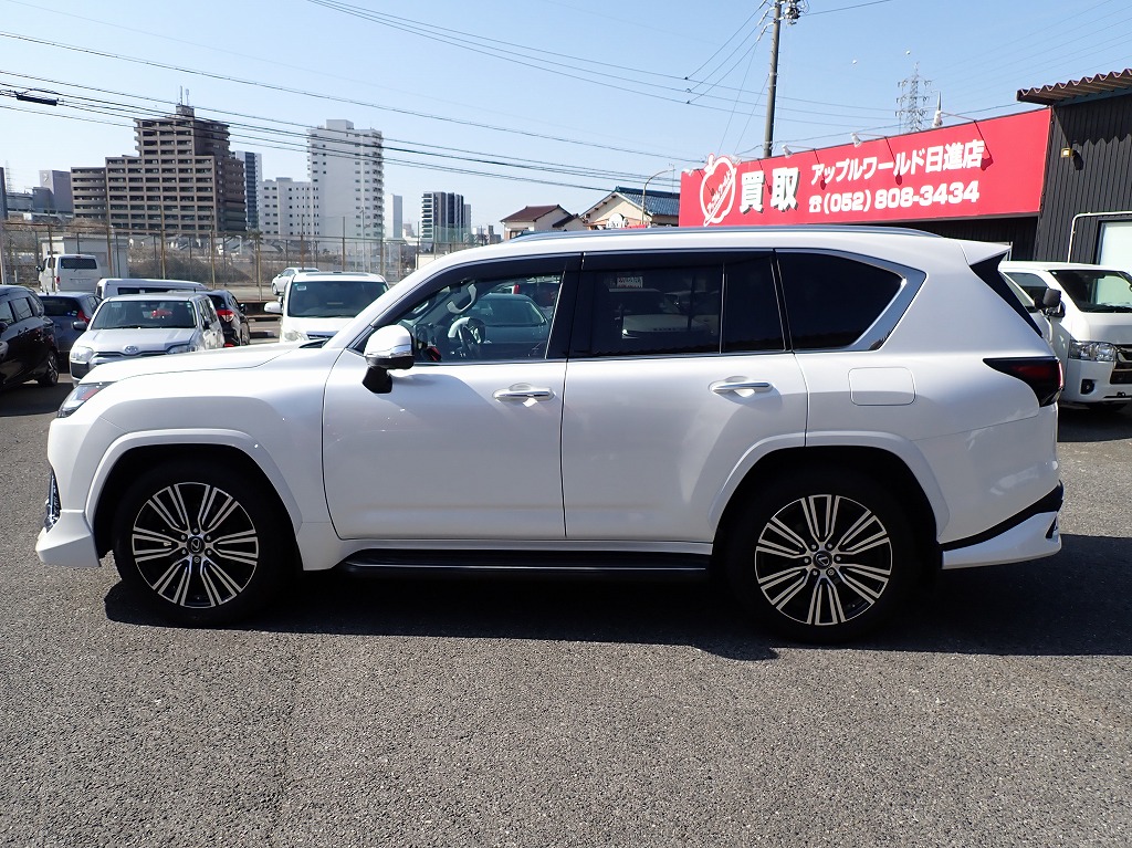 LEXUS LX