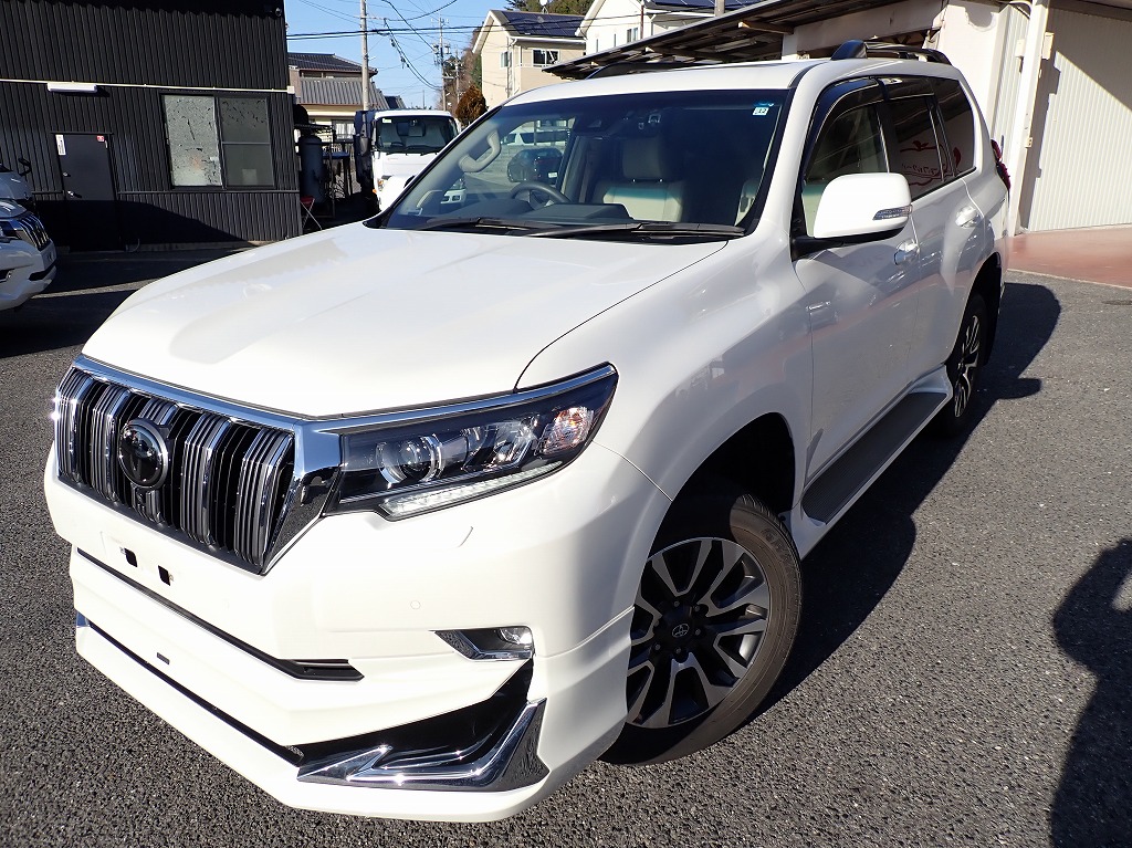 TOYOTA Land Cruiser Prado