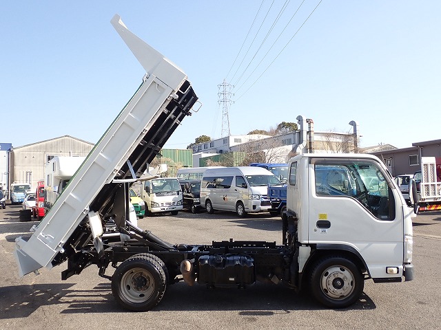 ISUZU Elf Truck