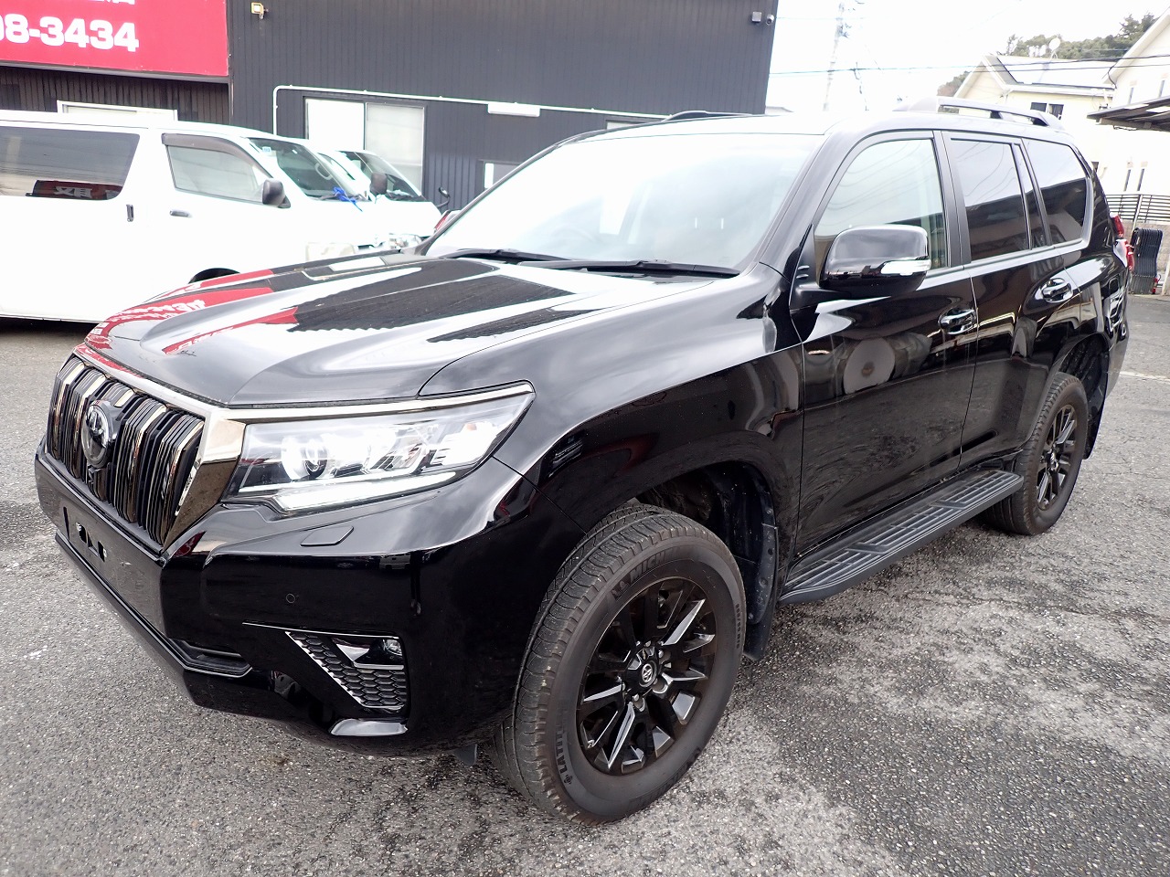 TOYOTA Land Cruiser Prado