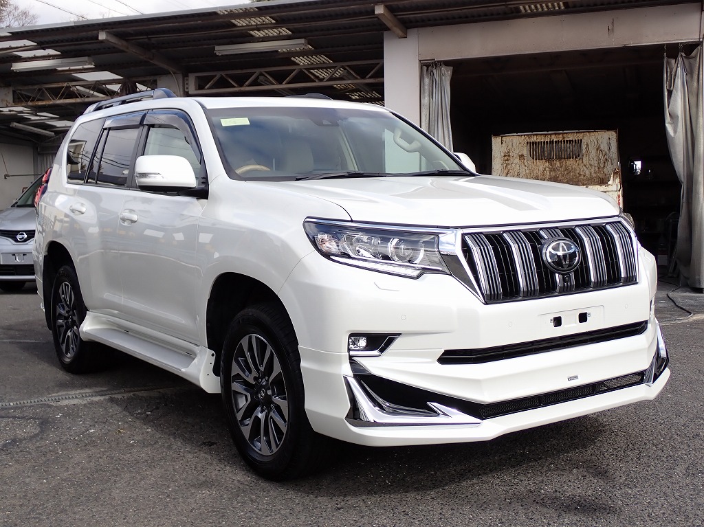 TOYOTA Land Cruiser Prado