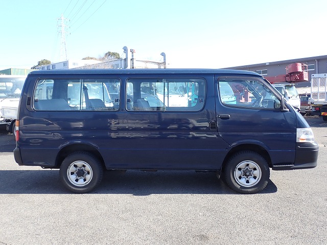 TOYOTA Hiace Wagon