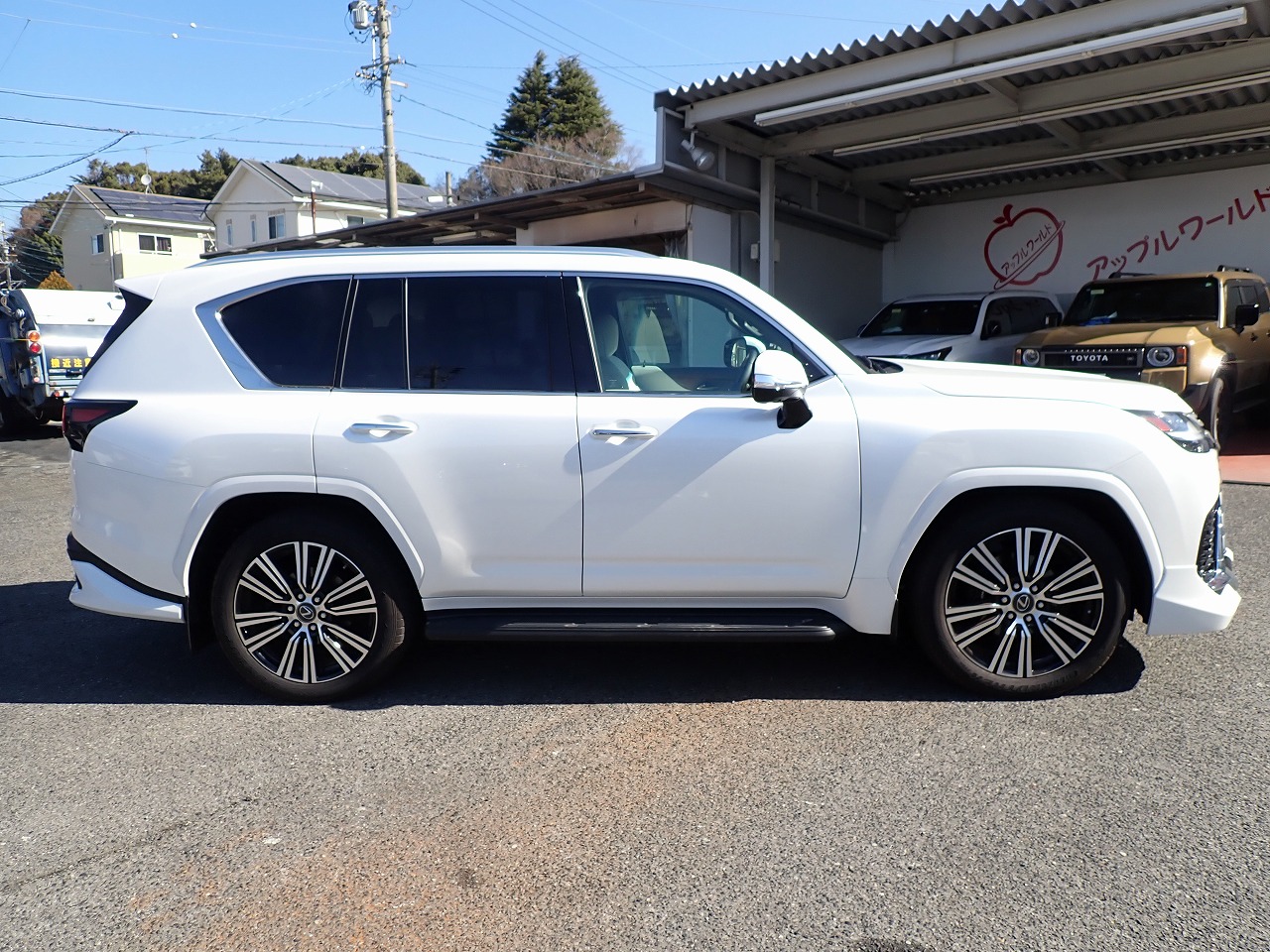 LEXUS LX