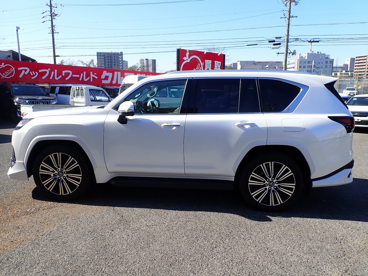 LEXUS LX