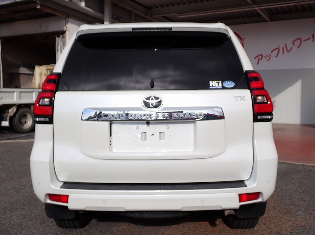 TOYOTA Land Cruiser Prado