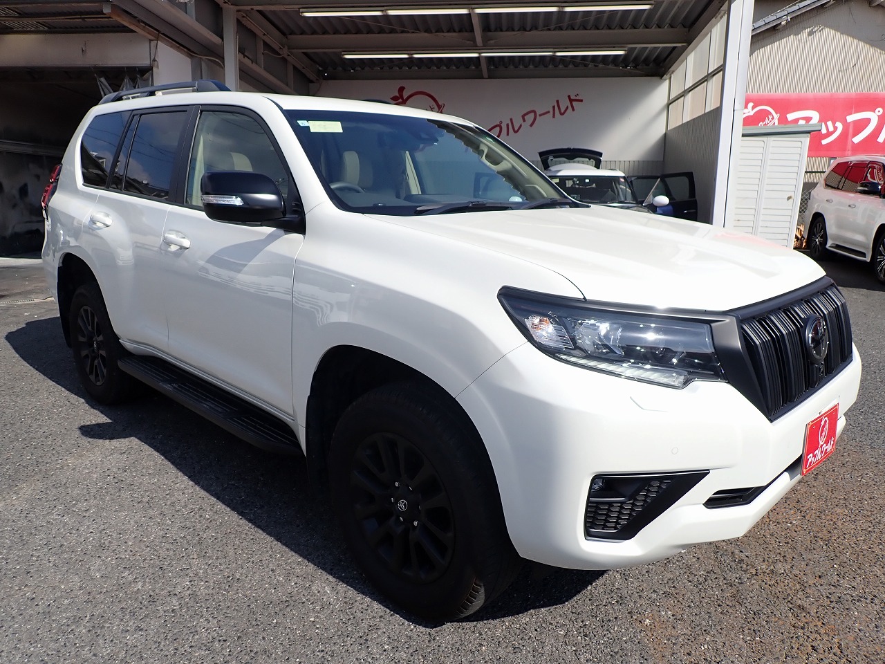 TOYOTA Land Cruiser Prado