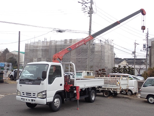 ISUZU Elf Truck