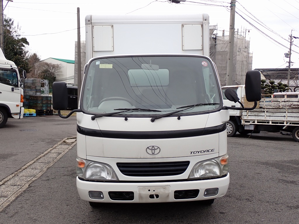 TOYOTA Toyoace