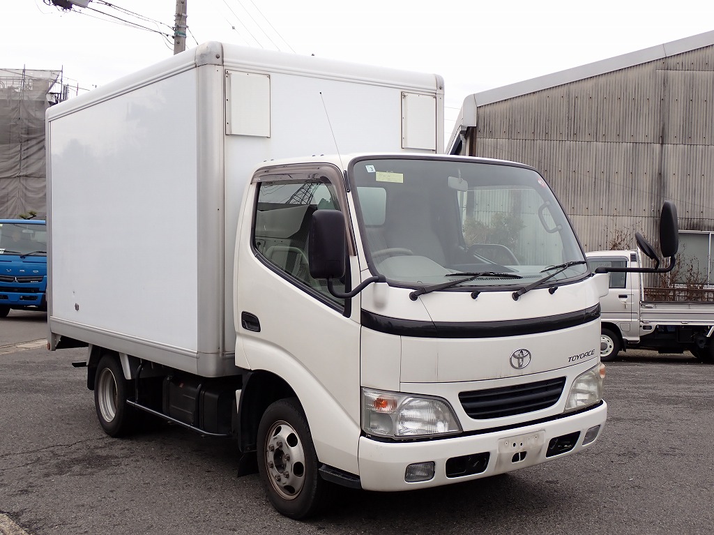 TOYOTA Toyoace