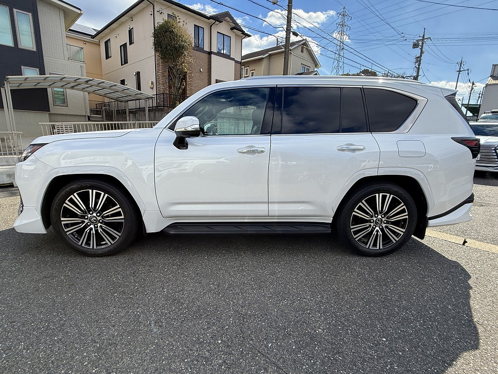 LEXUS LX