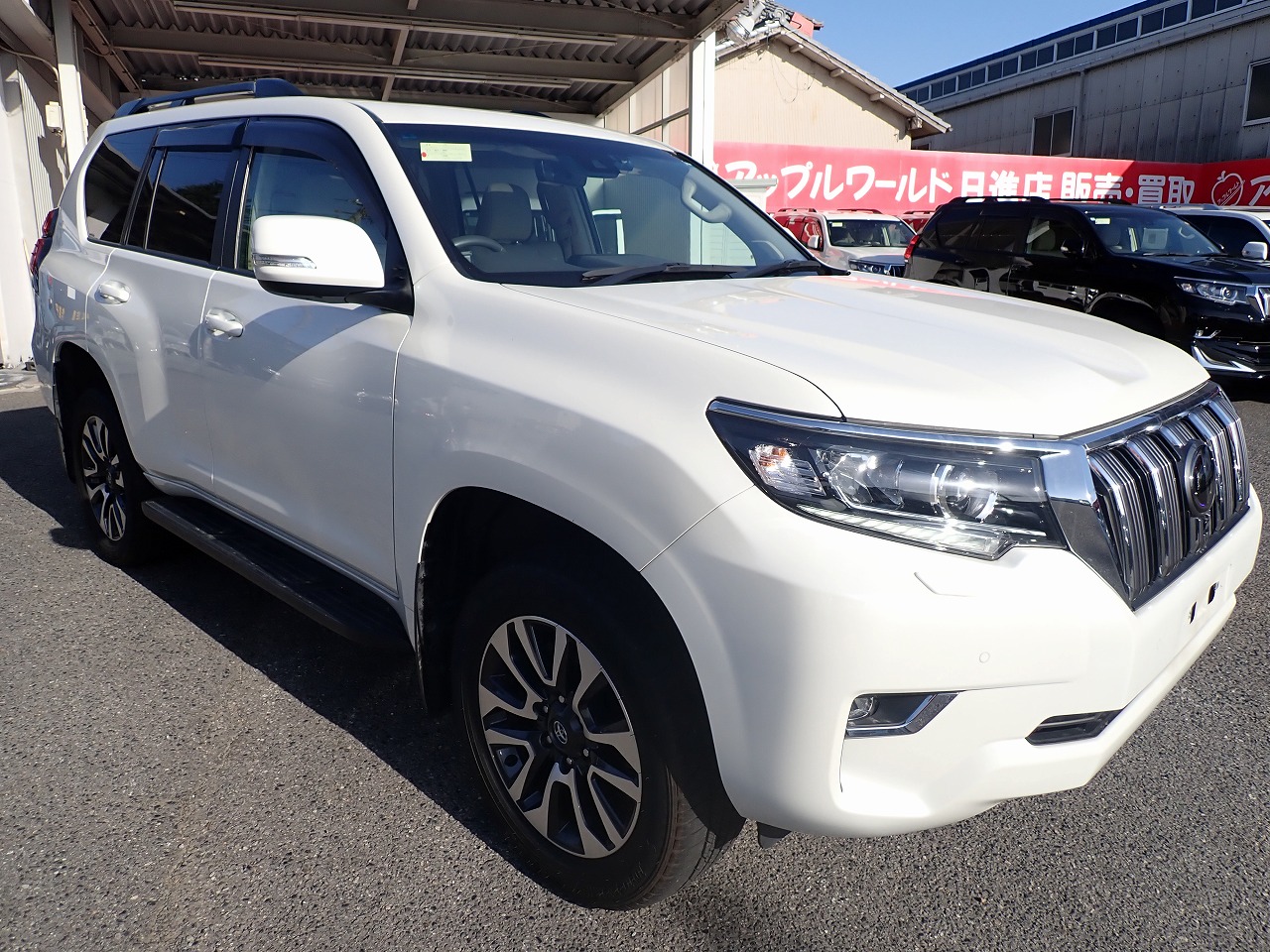 TOYOTA Land Cruiser Prado