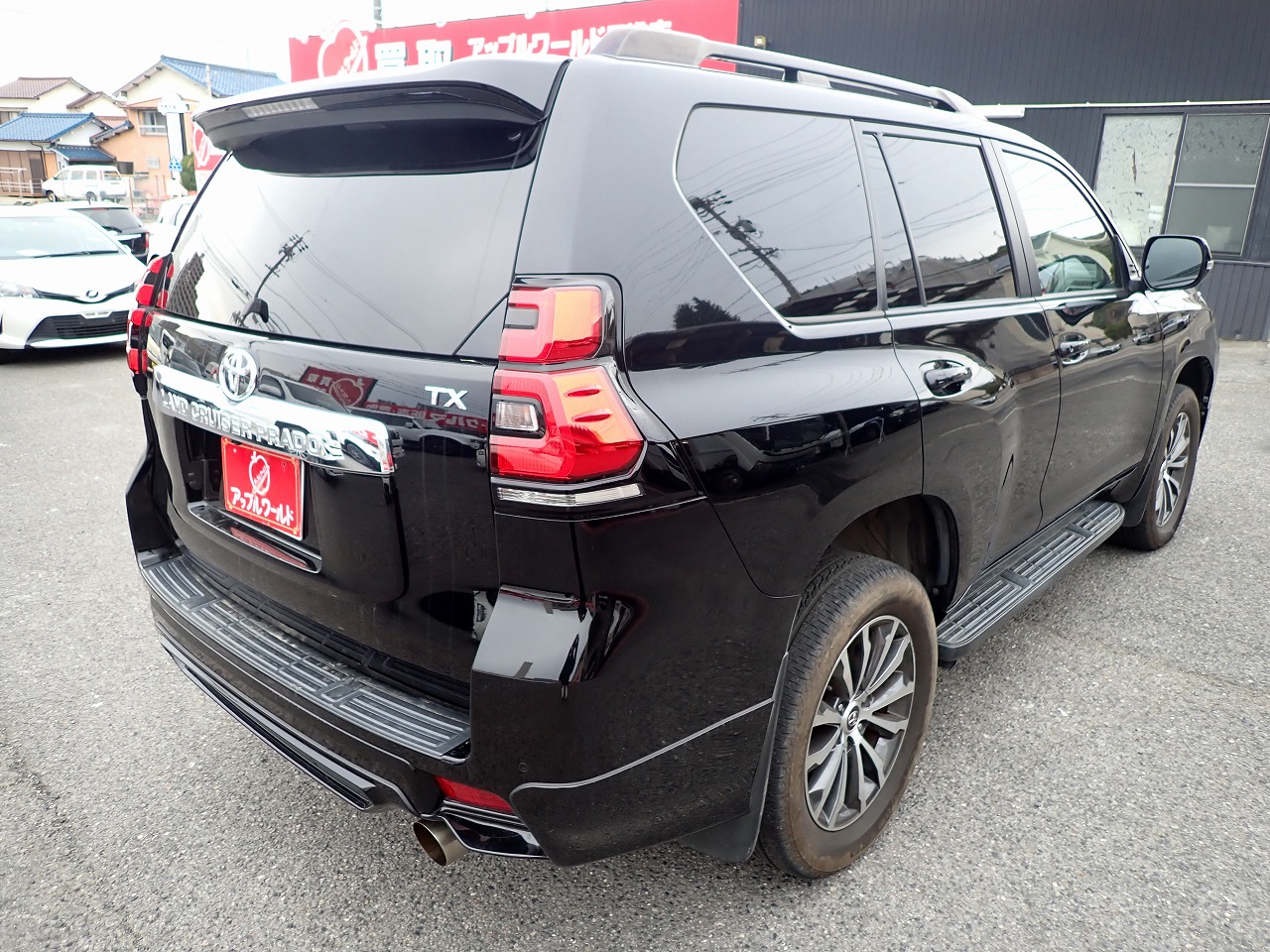 TOYOTA Land Cruiser Prado