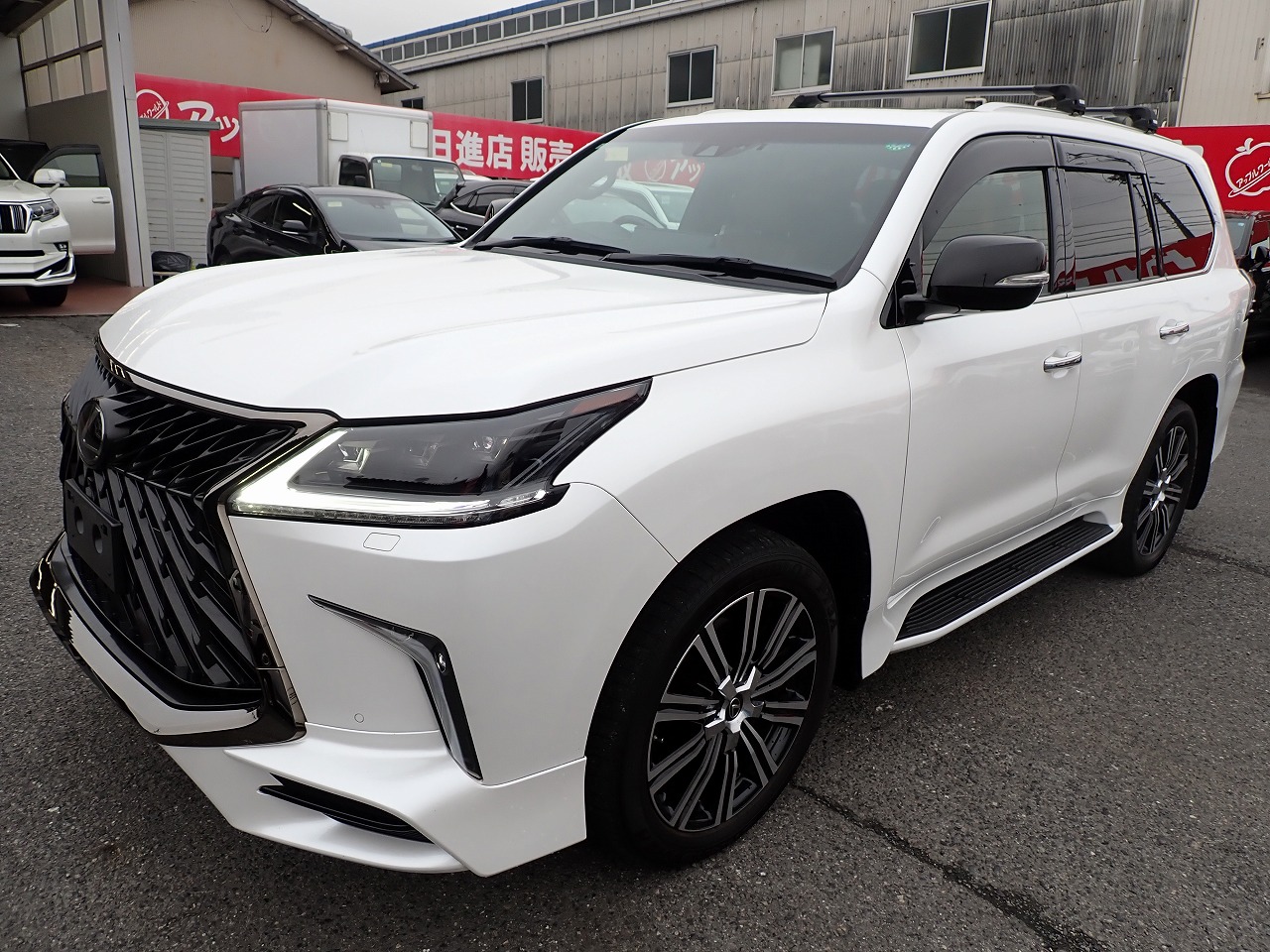 LEXUS LX 570