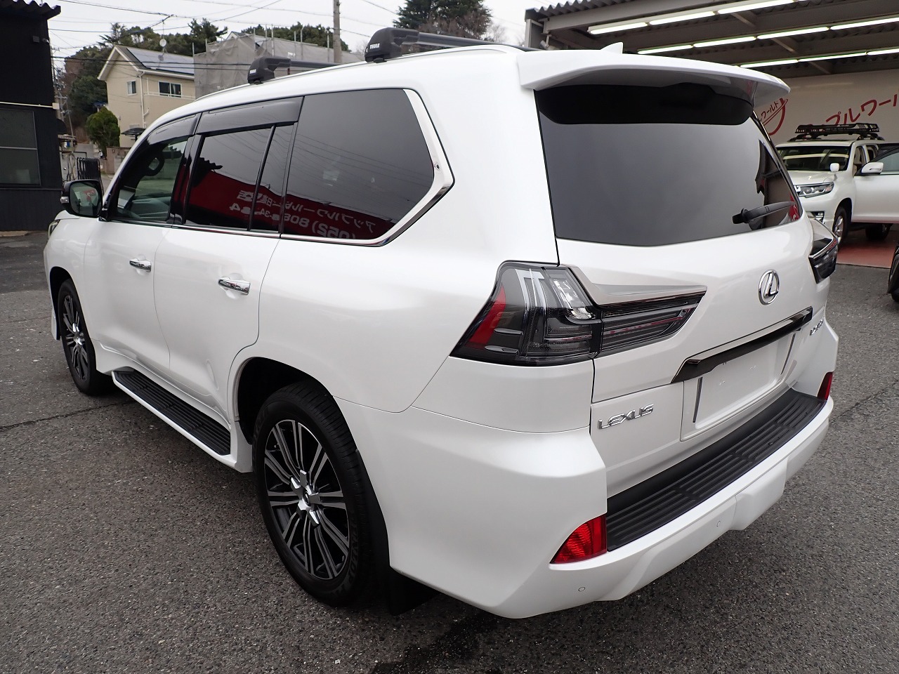 LEXUS LX 570