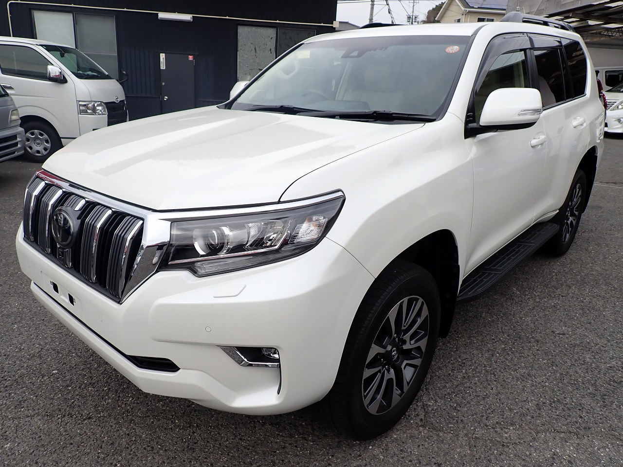 TOYOTA Land Cruiser Prado