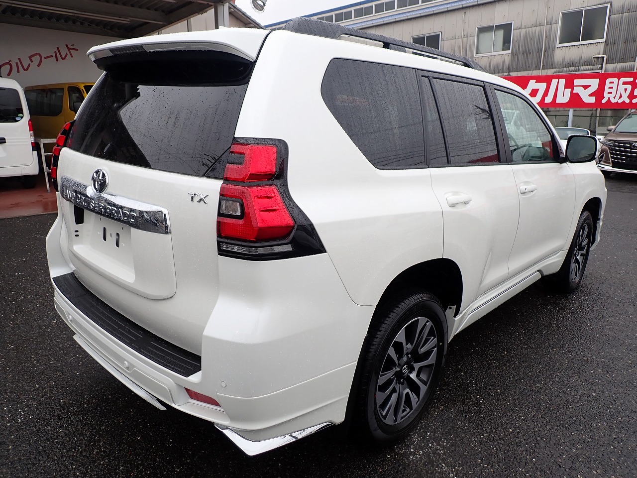 TOYOTA Land Cruiser Prado