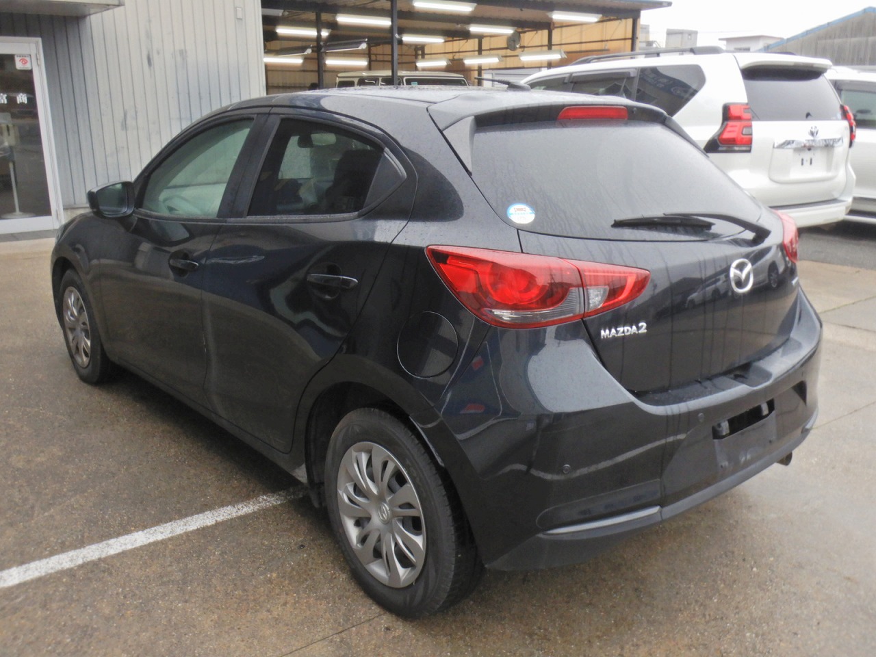 MAZDA Mazda 2