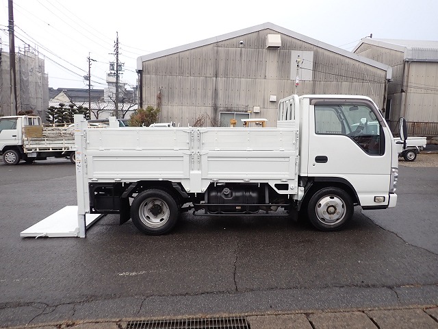 ISUZU Elf Truck