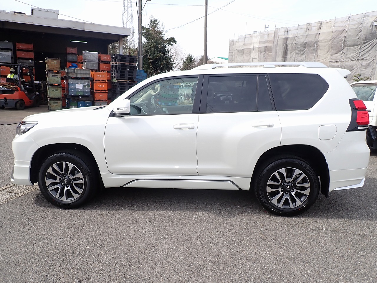 TOYOTA Land Cruiser Prado